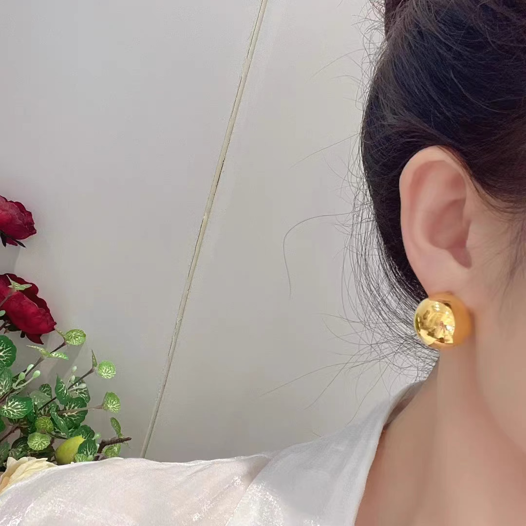 Round Watorz 24k Gold Earrings Stud for Women